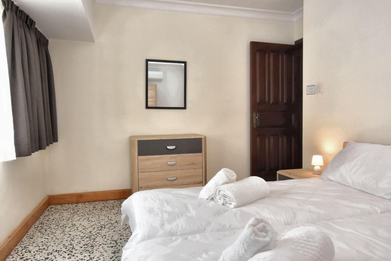 2 Bedroom, Central And Spacious Apartment With Sea View - 2 Мсида Экстерьер фото
